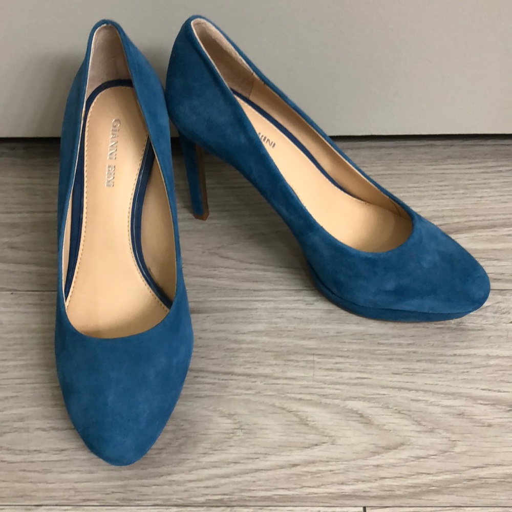 Gianni Bini Blue Suede Wedged Heel - OBO